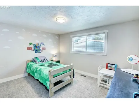 10253 S Kraxberger Road Canby OR 97013