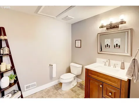 10253 S Kraxberger Road Canby OR 97013
