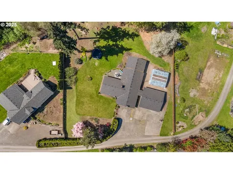 10253 S Kraxberger Road Canby OR 97013