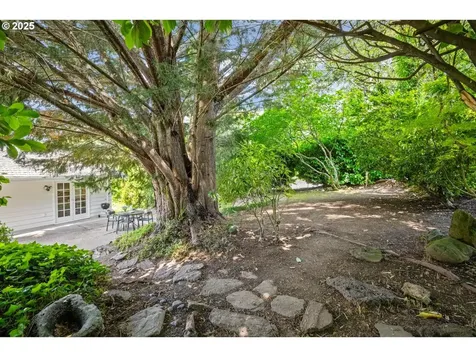 5304 SW 34th Place Portland OR 97239