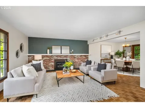5304 SW 34th Place Portland OR 97239