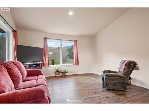 189 Trout Lakes Road Castle Rock WA 98611