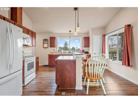 189 Trout Lakes Road Castle Rock WA 98611