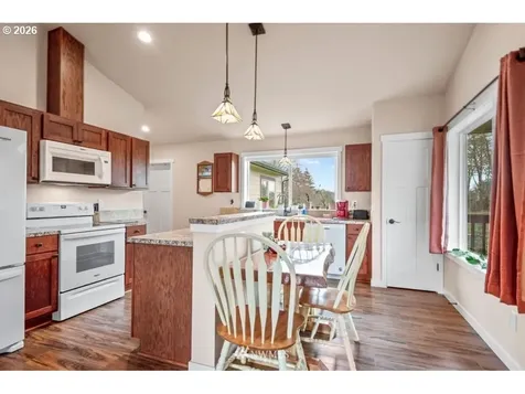 189 Trout Lakes Road Castle Rock WA 98611