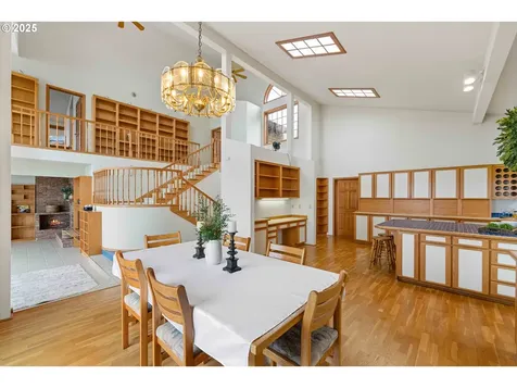 1270 Seagate Avenue Coos Bay OR 97420