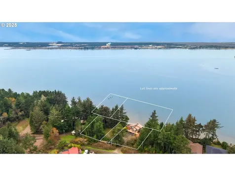 1270 Seagate Avenue Coos Bay OR 97420