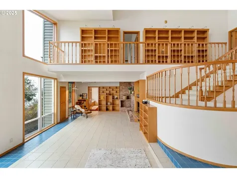 1270 Seagate Avenue Coos Bay OR 97420