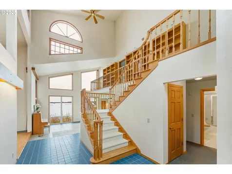 1270 Seagate Avenue Coos Bay OR 97420