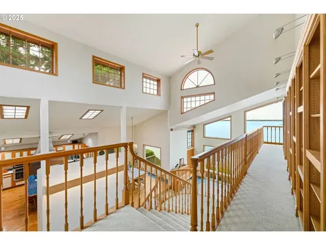 1270 Seagate Avenue Coos Bay OR 97420