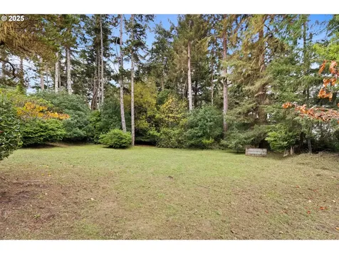 1270 Seagate Avenue Coos Bay OR 97420