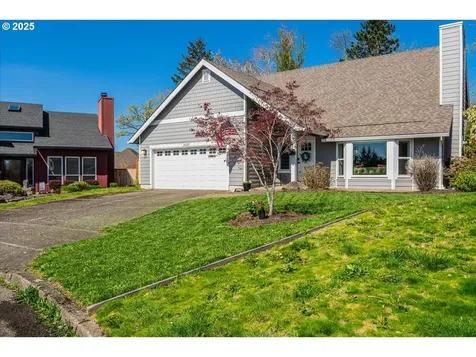 14207 SE Crystal Court Portland OR 97236