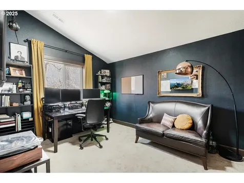 14207 SE Crystal Court Portland OR 97236