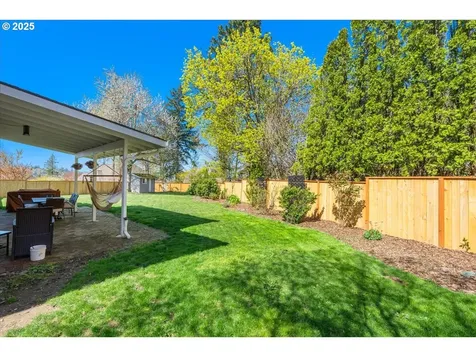 14207 SE Crystal Court Portland OR 97236