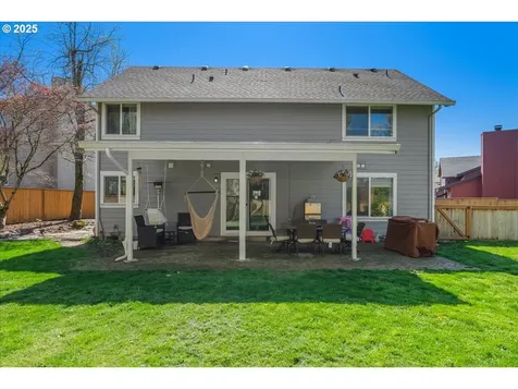 14207 SE Crystal Court Portland OR 97236