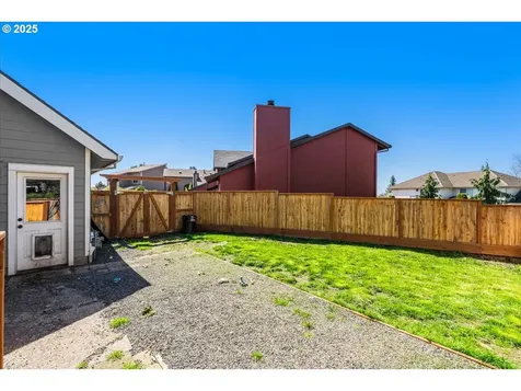 14207 SE Crystal Court Portland OR 97236
