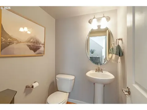 13386 SW King Lear Way King City OR 97224