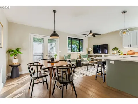 8409 SW Jamieson Road Portland OR 97225