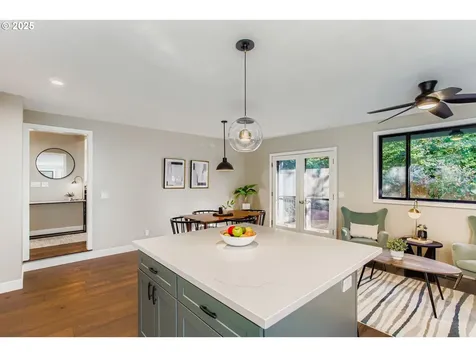 8409 SW Jamieson Road Portland OR 97225