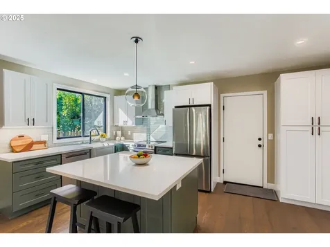 8409 SW Jamieson Road Portland OR 97225
