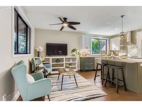 8409 SW Jamieson Road Portland OR 97225