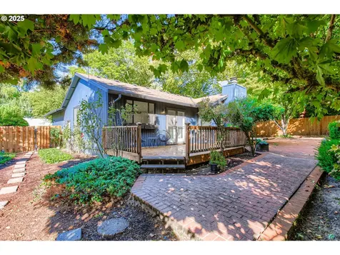 8409 SW Jamieson Road Portland OR 97225