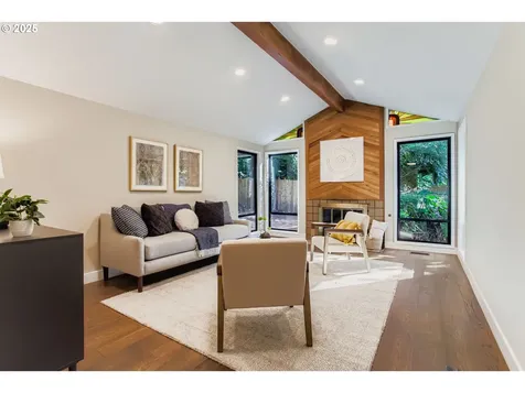 8409 SW Jamieson Road Portland OR 97225