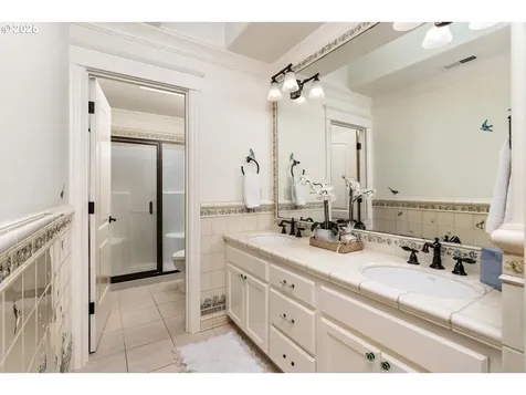 3207 NW Pennington Place Portland OR 97229