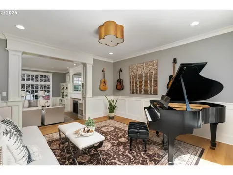 3207 NW Pennington Place Portland OR 97229