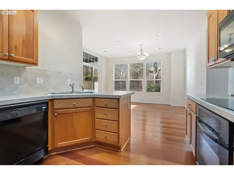 798 NE 72nd Avenue Hillsboro OR 97124