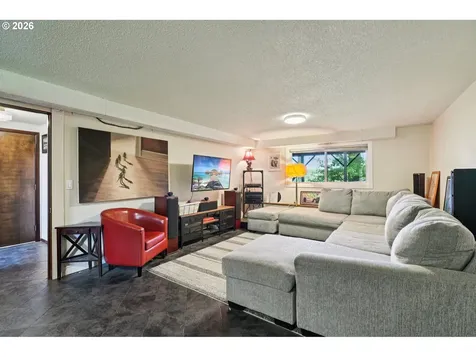 16660 SE Valley View Road Milwaukie OR 97267