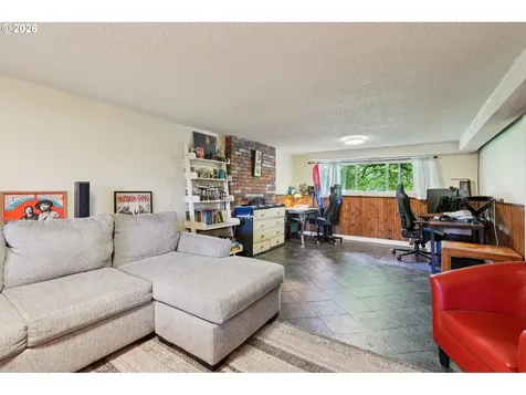 16660 SE Valley View Road Milwaukie OR 97267