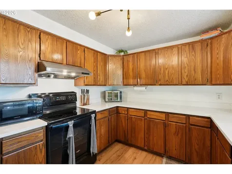 16660 SE Valley View Road Milwaukie OR 97267