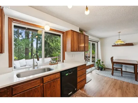 16660 SE Valley View Road Milwaukie OR 97267