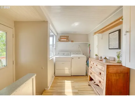 1206 E 9th Street The Dalles OR 97058