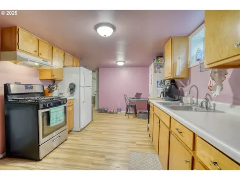1206 E 9th Street The Dalles OR 97058