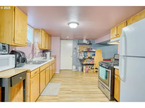 1206 E 9th Street The Dalles OR 97058