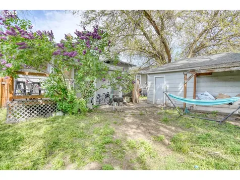 1206 E 9th Street The Dalles OR 97058