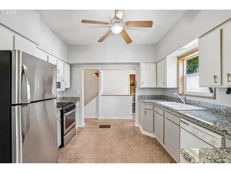 5325 N Montana Avenue Portland OR 97217