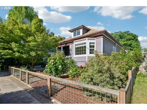 5325 N Montana Avenue Portland OR 97217