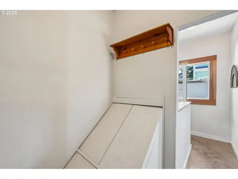 5325 N Montana Avenue Portland OR 97217