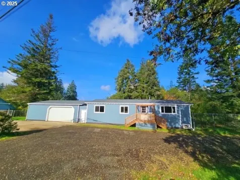 990 E 2nd Street Coquille OR 97423