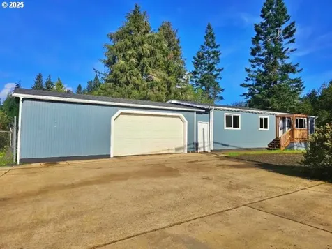 990 E 2nd Street Coquille OR 97423