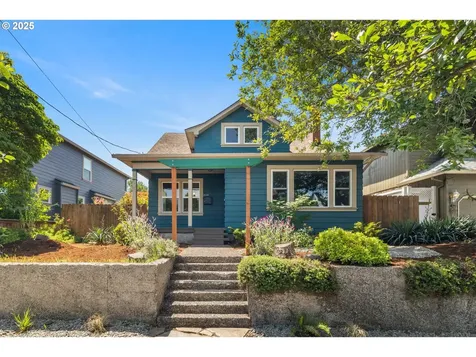 5118 SE Gladstone Street Portland OR 97206