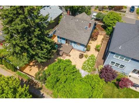 5118 SE Gladstone Street Portland OR 97206