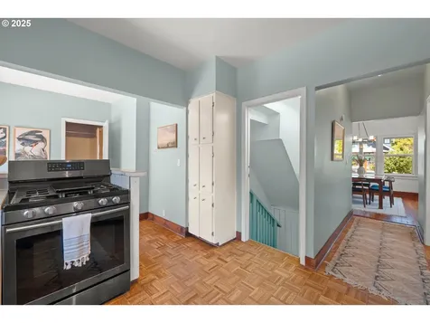 5118 SE Gladstone Street Portland OR 97206