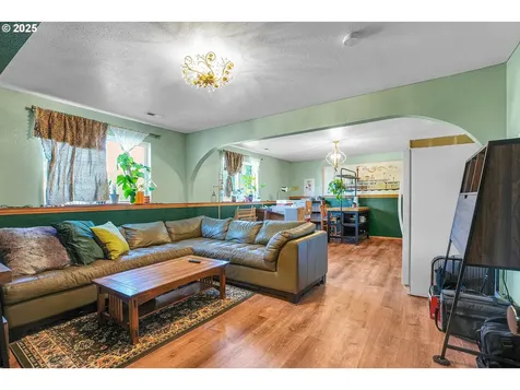 10508 NE Skidmore Street Portland OR 97220