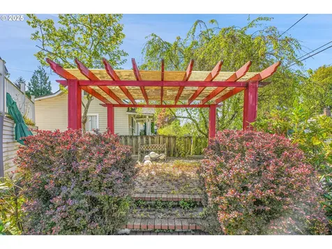 10508 NE Skidmore Street Portland OR 97220