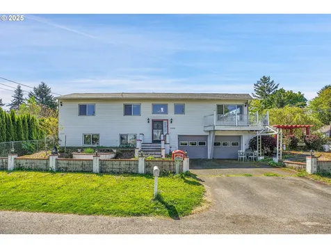 10508 NE Skidmore Street Portland OR 97220