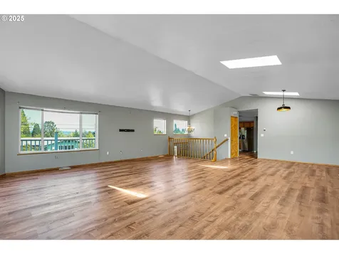10508 NE Skidmore Street Portland OR 97220