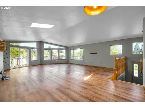 10508 NE Skidmore Street Portland OR 97220